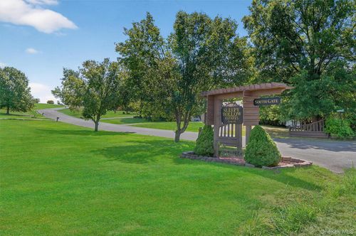 10 Southgate, Goshen, NY, 10924-5718 | Card Image