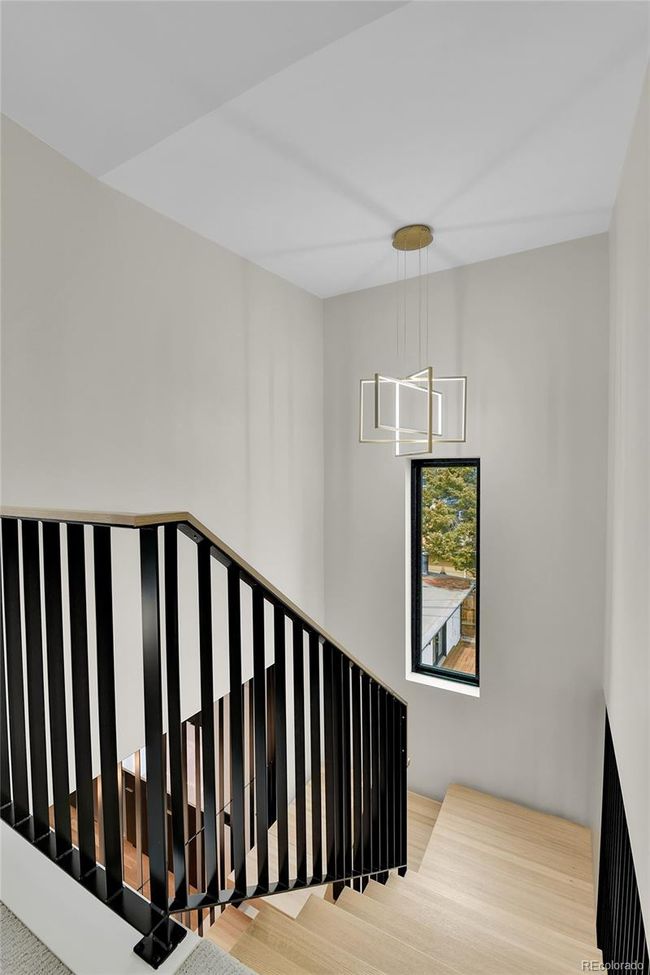 2168 S Ash St, Townhouse with 3 bedrooms, 4 bathrooms and 3 parking in Denver CO | Image 25