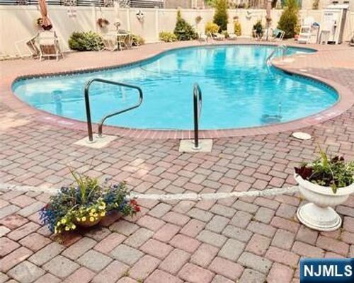 205 Bergen Tpke, Ridgefield Park, NJ, 07660-2336 | Card Image
