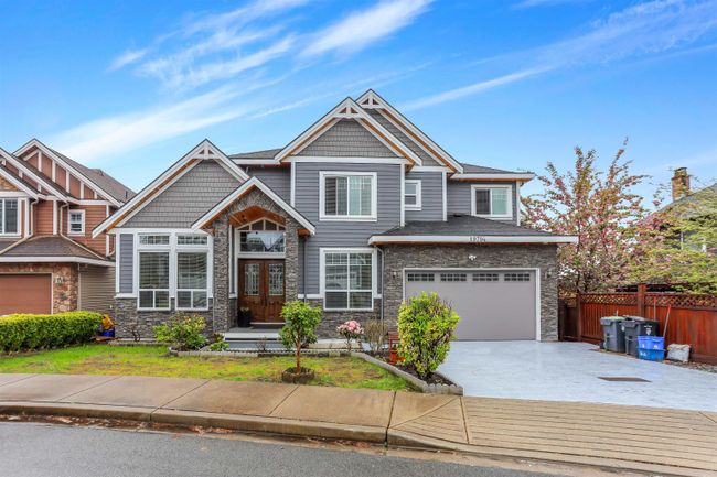 19794 68 B Avenue, House other with 7 bedrooms, 5 bathrooms and 4 parking in Langley BC | Image 1