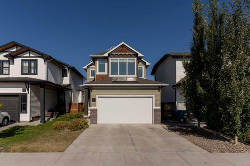 649 Aquitania Boulevard W, Lethbridge, AB, T1J5N4 | Card Image