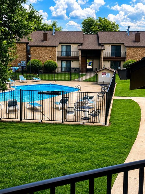 h-1883 Waterfront Dr N, Columbia, MO, 65202-8628 | Card Image