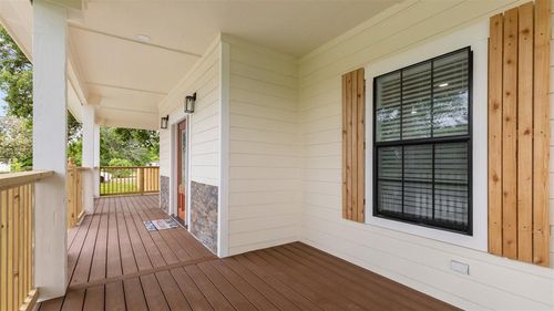 10002 Wilma Ln, Beach City, TX, 77523-9320 | Card Image