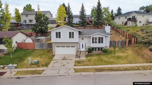 187 Crestview Dr, Evanston, WY, 82930-4678 | Card Image