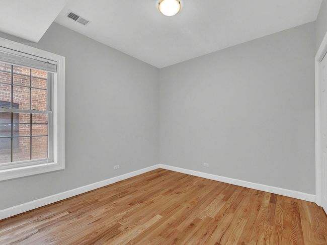 APT-1 - 847 52 Nd St, Condo with 2 bedrooms, 2 bathrooms and null parking in CHICAGO IL | Image 8