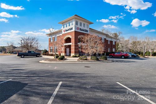 upstairs-offices-135 Boxwood Drive, Mocksville, NC, 27028 | Card Image
