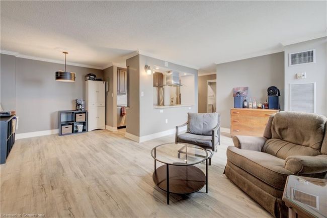 702 - 222 Jackson St W, House attached with 1 bedrooms, 2 bathrooms and 1 parking in Hamilton ON | Image 7