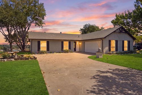5123 Fairway Cir, Granbury, TX, 76049-5181 | Card Image