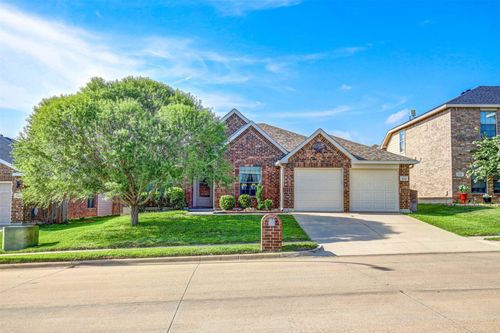 544 Bent Oak Dr, Fort Worth, TX, 76131-4228 | Card Image