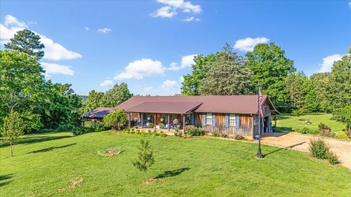 2890 Nance Bend Rd, Clifton, TN, 38425-9121 | Card Image