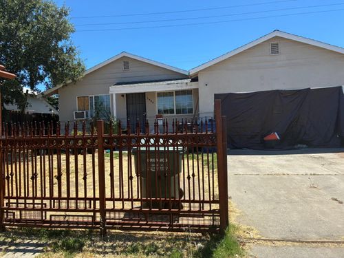 3900 Santa Fe Way, North Highlands, CA, 95660 | Card Image