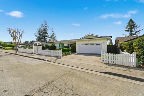 122 Cali Mulberry Drive, Santa Rosa, CA, 95409 | Card Image