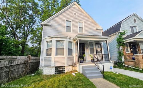 2520 Seyburn St, Detroit, MI, 48214-1785 | Card Image