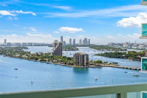 apt-2503-1900 N Bayshore Dr, Miami, FL, 33132-3013 | Card Image