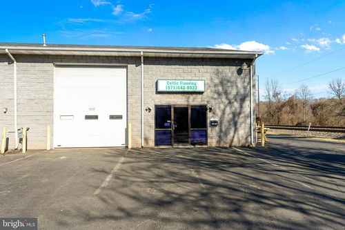 g-9208 Venture Ct, Manassas Park, VA, 20111-4843 | Card Image