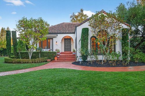 195 Warren Rd, San Mateo, CA, 94401-3719 | Card Image