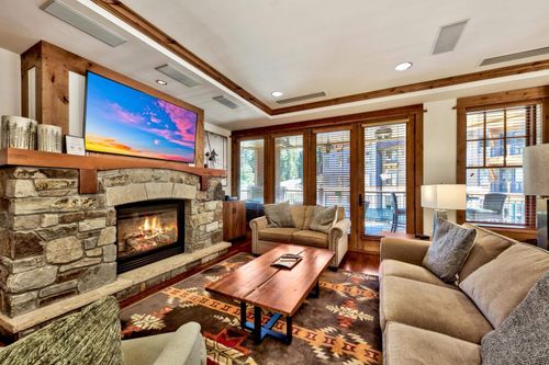 314-07-8001 Northstar Dr, Truckee, CA, 96161-4253 | Card Image