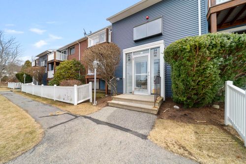 24-24 Seabury Avenue, Hampton, NH, 03842 | Card Image