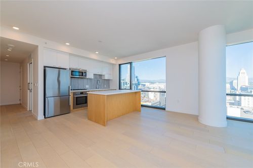 1203-400 S Broadway S, Los Angeles, CA, 90013 | Card Image