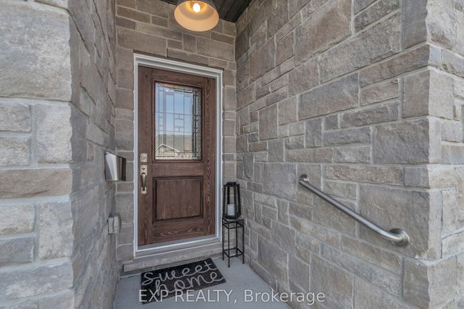 800 Baker Ave S, House attached with 3 bedrooms, 3 bathrooms and 2 parking in Listowel ON | Image 6