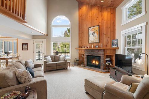 1D Dover Springs Ln, West Dover, VT, 05356-8815 | Card Image