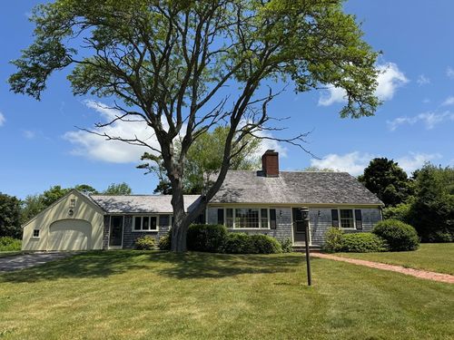 62 Bayberry Ln, Barnstable, MA, 02630-1802 | Card Image