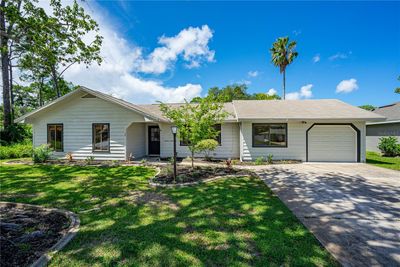 39 Fleetwood Drive, House other with 3 bedrooms, 2 bathrooms and null parking in Palm Coast FL | Image 2