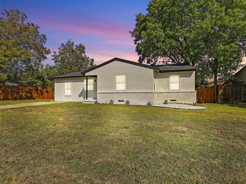609 E Linda Dr, Garland, TX, 75041-2024 | Card Image