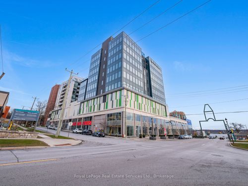 709-111 Worsley St, Barrie, ON, L4M0J5 | Card Image