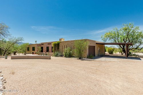3901 N Smokey Topaz, Tucson, AZ, 85749-9711 | Card Image