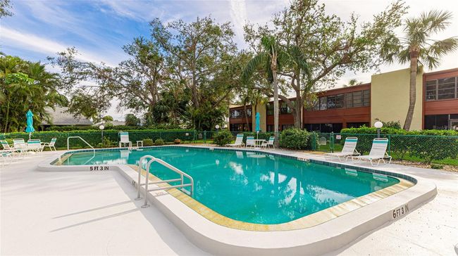 527 Spring Lakes Blvd, Condo with 2 bedrooms, 2 bathrooms and null parking in BRADENTON FL | Image 33