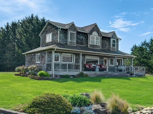 1104 120th Pl, Long Beach, WA, 98631-5817 | Card Image