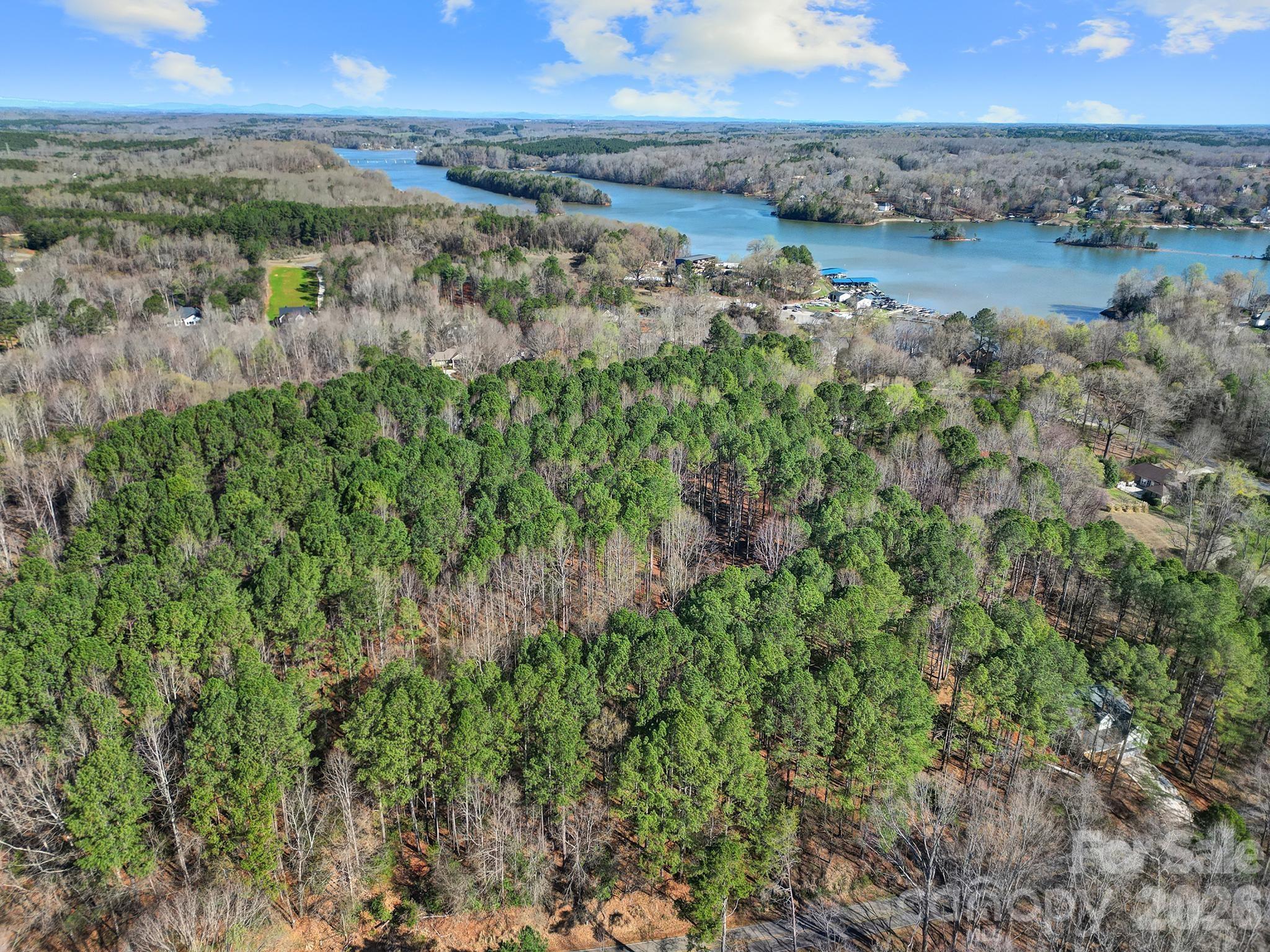Land in Catawba 4
