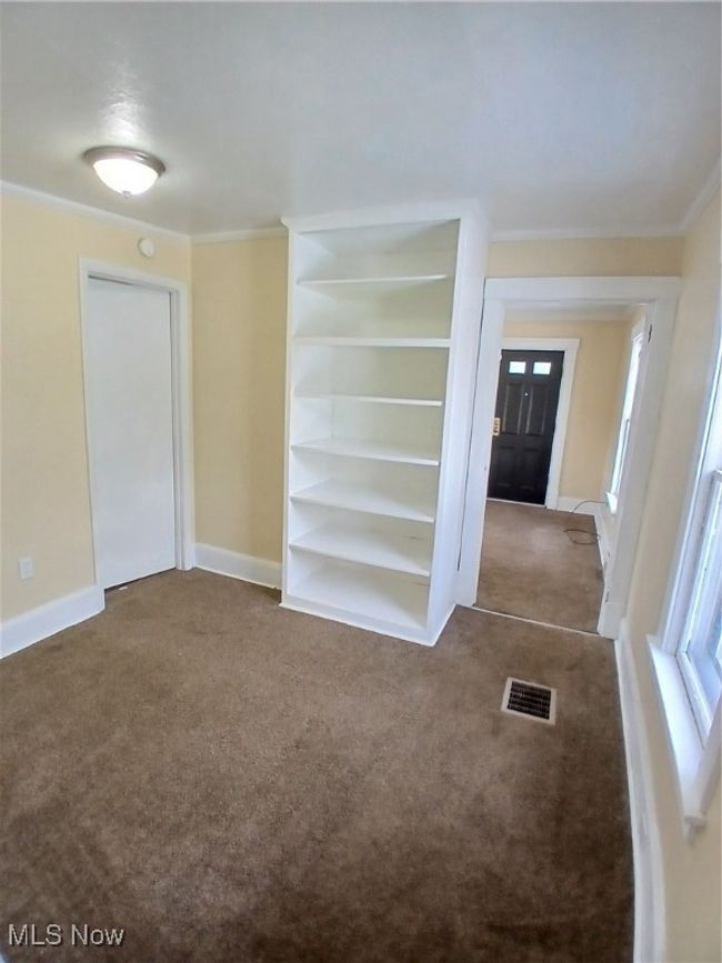 32 E Faith St, House other with 1 bedrooms, 1 bathrooms and null parking in Struthers OH | Image 5