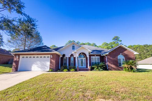 105 Par Ct, Crestview, FL, 32536-8404 | Card Image