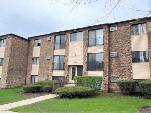 202-200 Dunteman Drive, Glendale Heights, IL, 60139 | Card Image