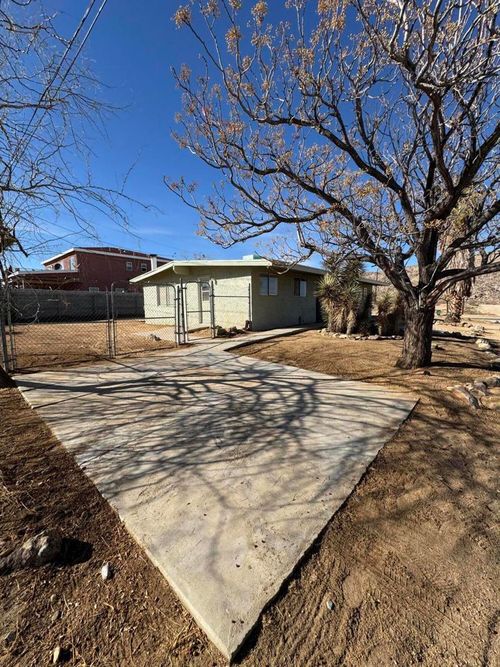5958 El Reposo St, Joshua Tree, CA, 92252 | Card Image