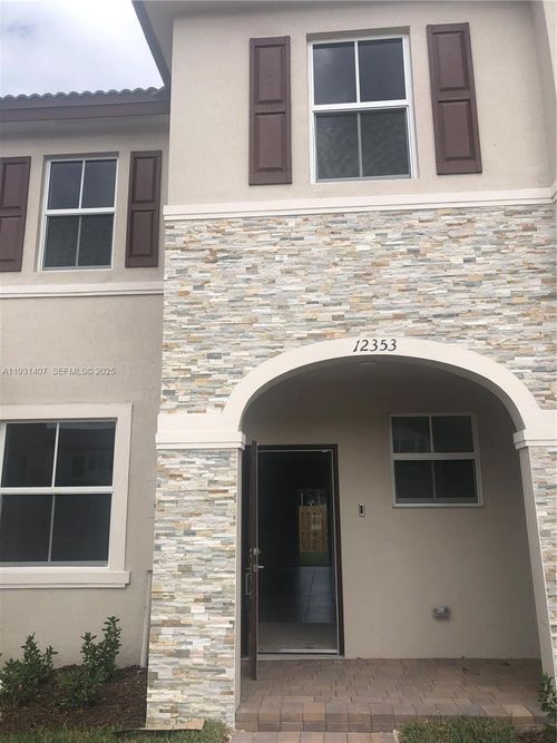 12353 Nw 23rd Ct, Miami, FL, 33167-1570 | Card Image