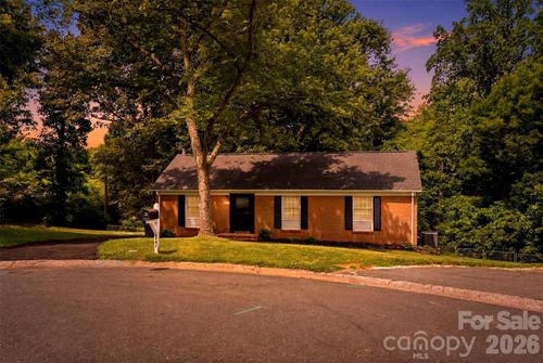 6742 Wild Turkey Ln, Charlotte, NC, 28214-1961 | Card Image