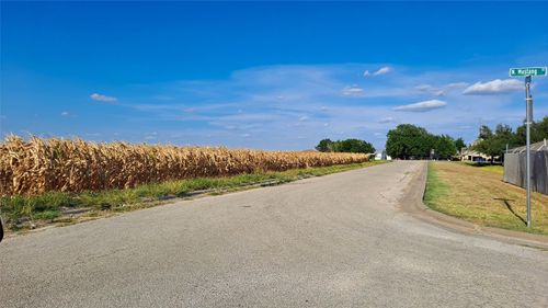 8 Plum St, Granger, TX, 76530 | Card Image