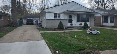 26177 Andover St, Inkster, MI, 48141-3240 | Card Image