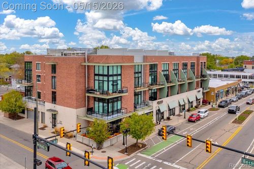 206-211 E 9 Mile Rd, Ferndale, MI, 48220-1967 | Card Image