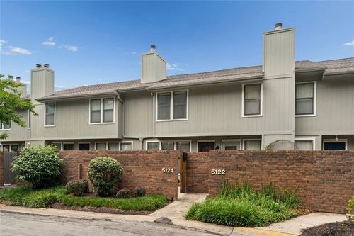 5124 W 62nd St, Mission, KS, 66205-3051 | Card Image
