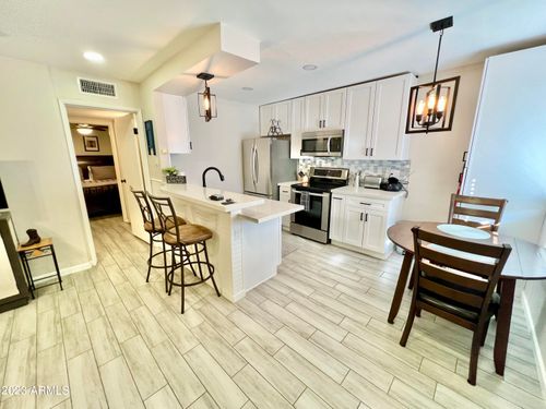 218e-3313 N 68th St, Scottsdale, AZ, 85251-6208 | Card Image