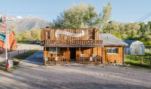 925 Lamoille Hwy, Lamoille, NV, 89828 | Card Image