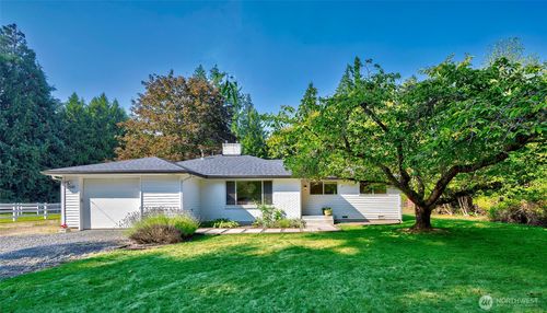 11641 204th Avenue Ne, Redmond, WA, 98053 | Card Image