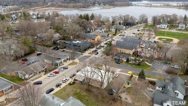 47 W Center St, Home with 0 bedrooms, 2 bathrooms and 4 parking in Douglas MI | Image 7