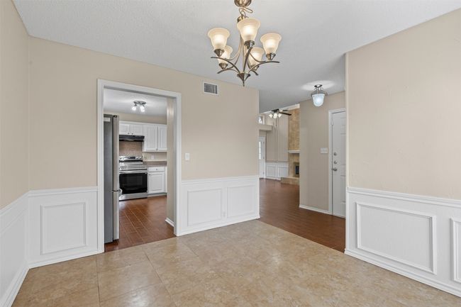 1404 Ranchview Ct, House other with 3 bedrooms, 3 bathrooms and null parking in Carrollton TX | Image 9