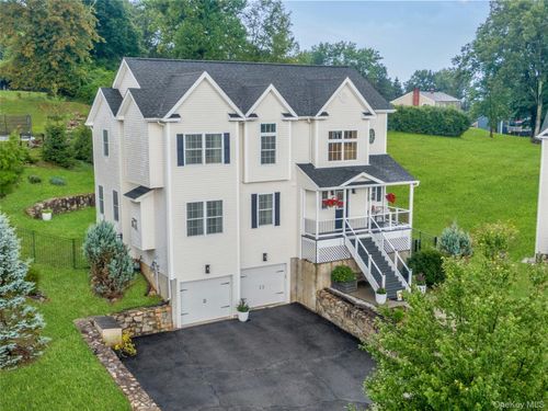 18 Tanyas Ct, Monroe, NY, 10950-1755 | Card Image