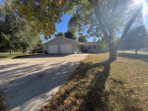 161 Hillcrest Ave, Spicer, MN, 56288-9613 | Card Image